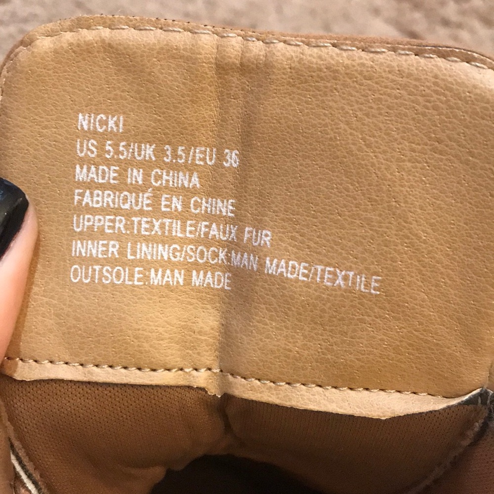 Boot - Picture 4 of 4